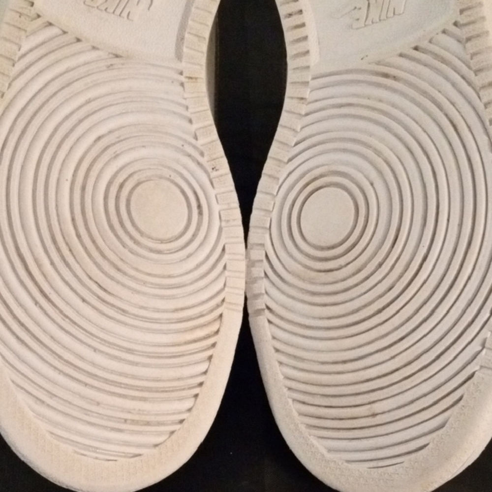 Women's Nike  Silver and White Athletic Court Vision  Shoes Low-Top Design - Picture 10 of 13